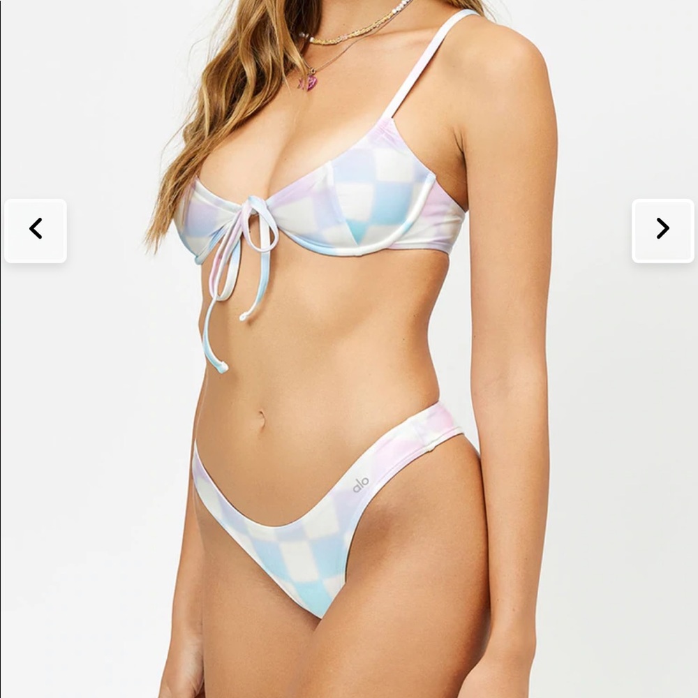 ALO YOGA X FRANKIE’S BIKINIS SET